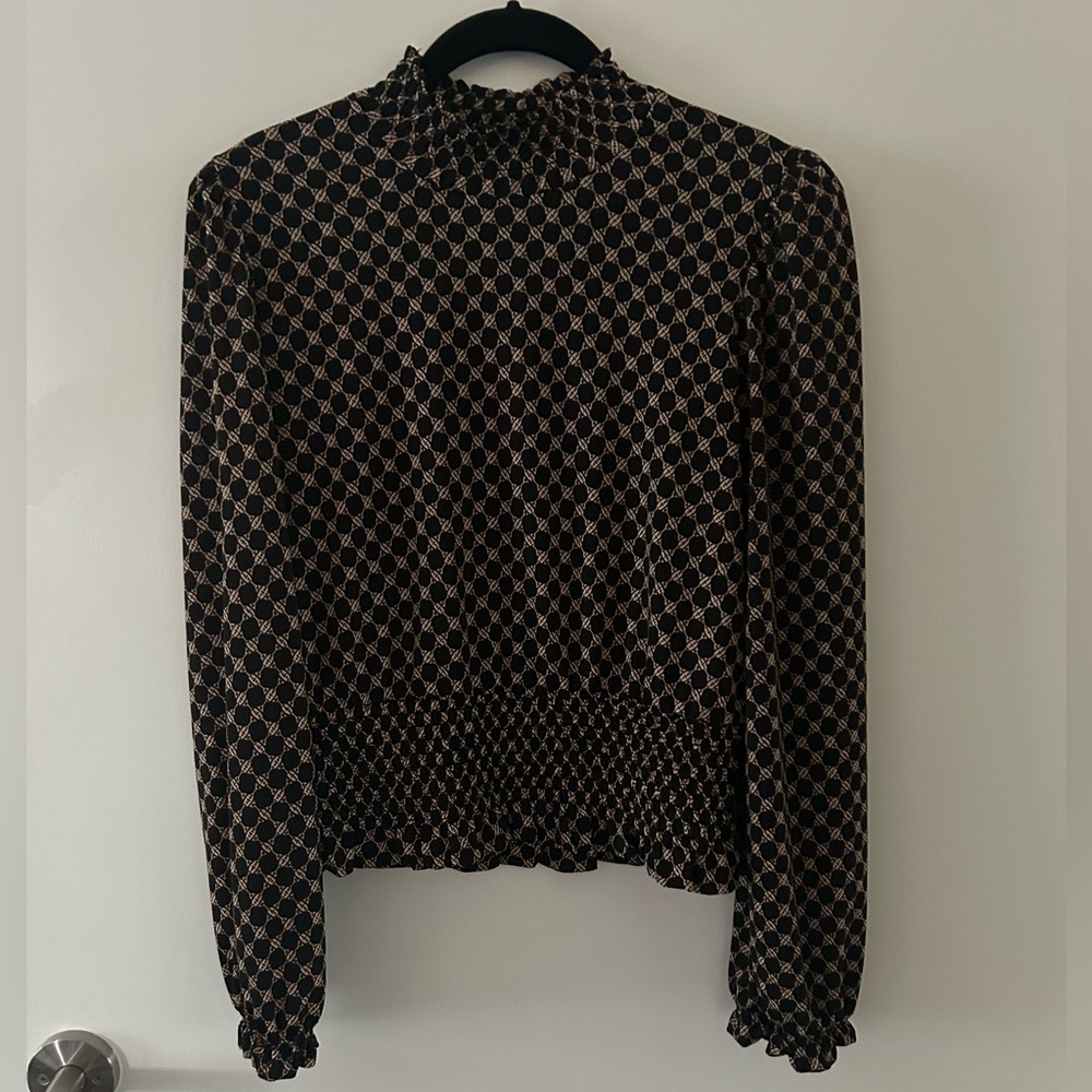Morgan de Toi Geometric Black Top w/Ruching - Picture 2 of 3